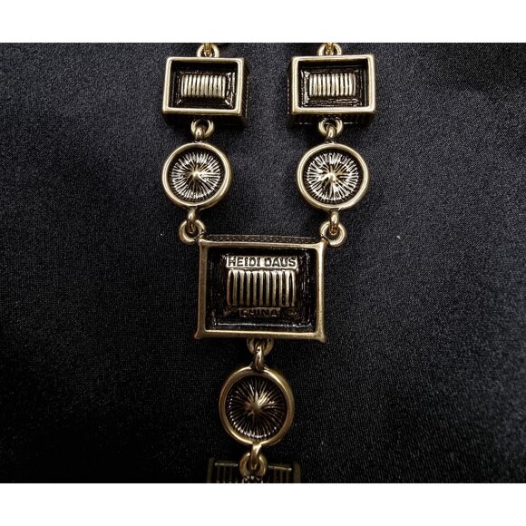 Heidi Daus Statement Necklace With Clear Crystal Accents & Gold-Tone Finish Adju - Picture 7 of 7